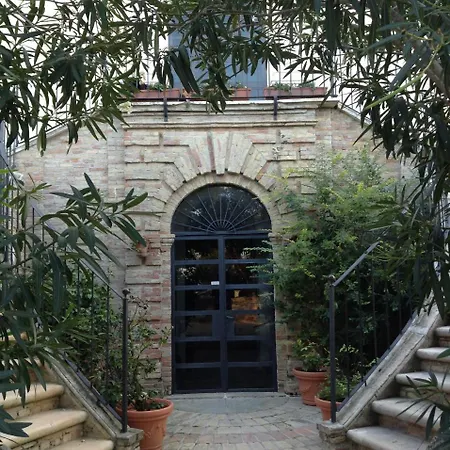 Agriturismo La Nora *